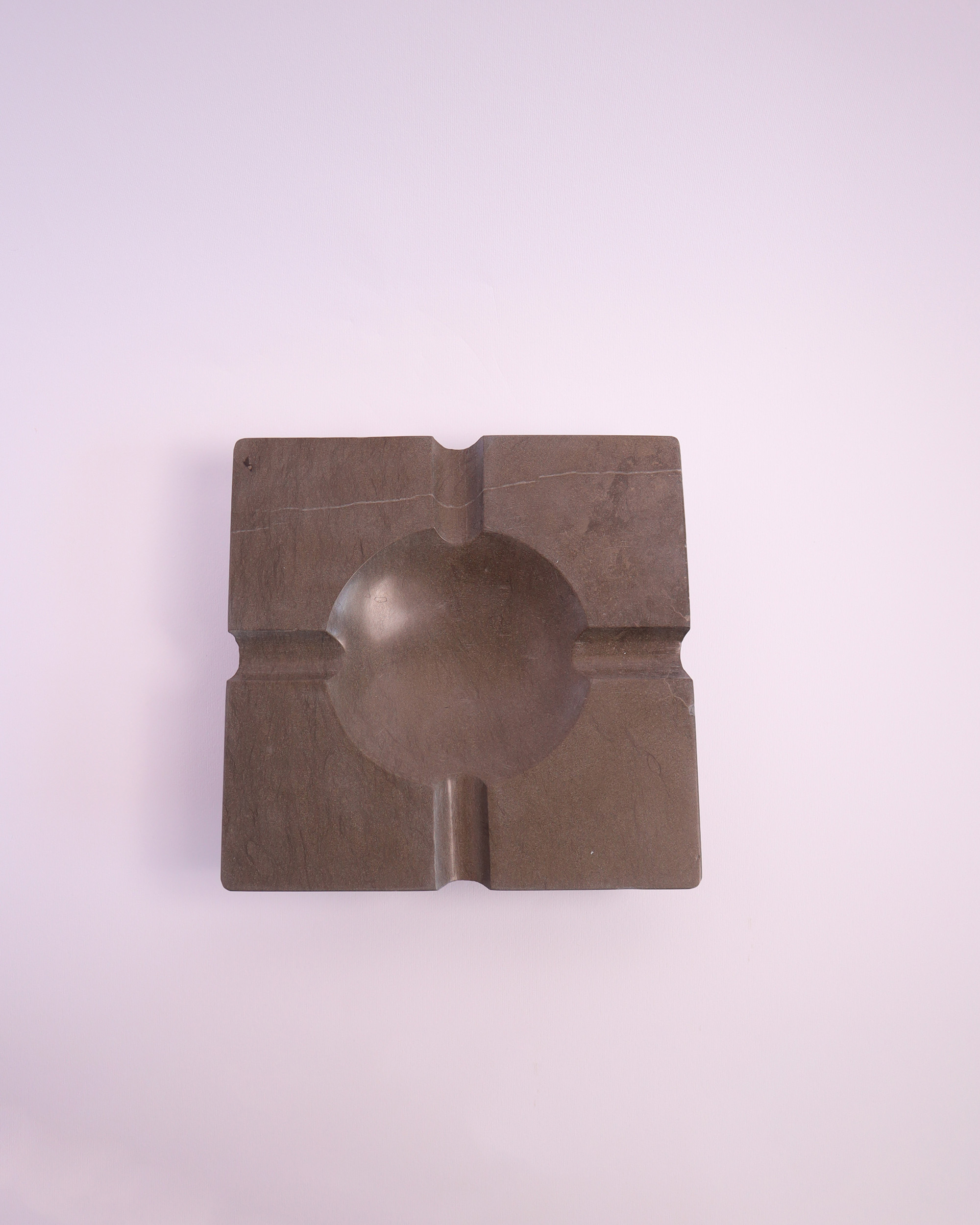 Carré - 4 personnes Ashtray – Image 2