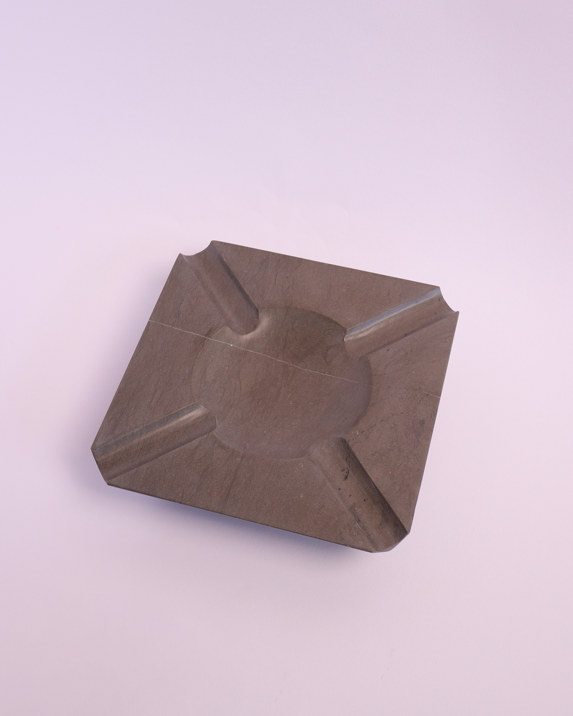 Carré - 4 personnes Ashtray – Image 4