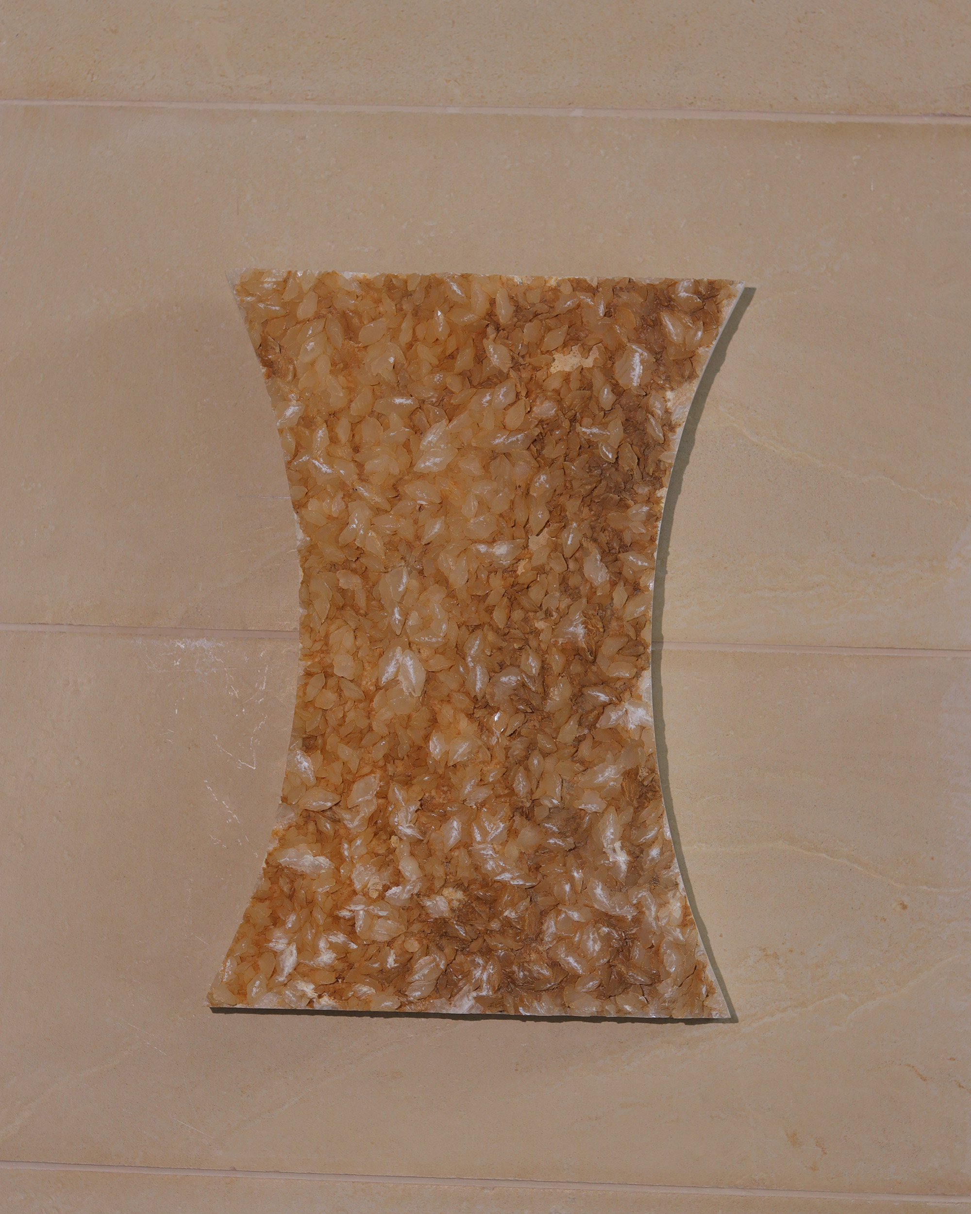 Crystal de pierre en sablier – Image 3